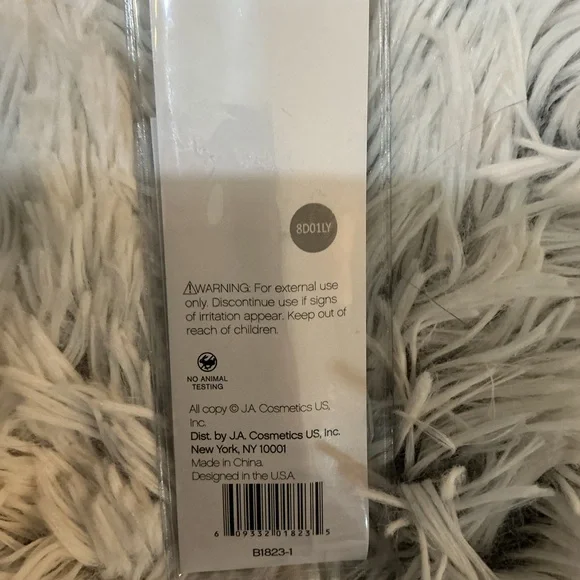 e.l.f. Makeup Brushes Bundle – 2 Smudge + 2 Eye Crease (NWT) - Picture 5 of 7